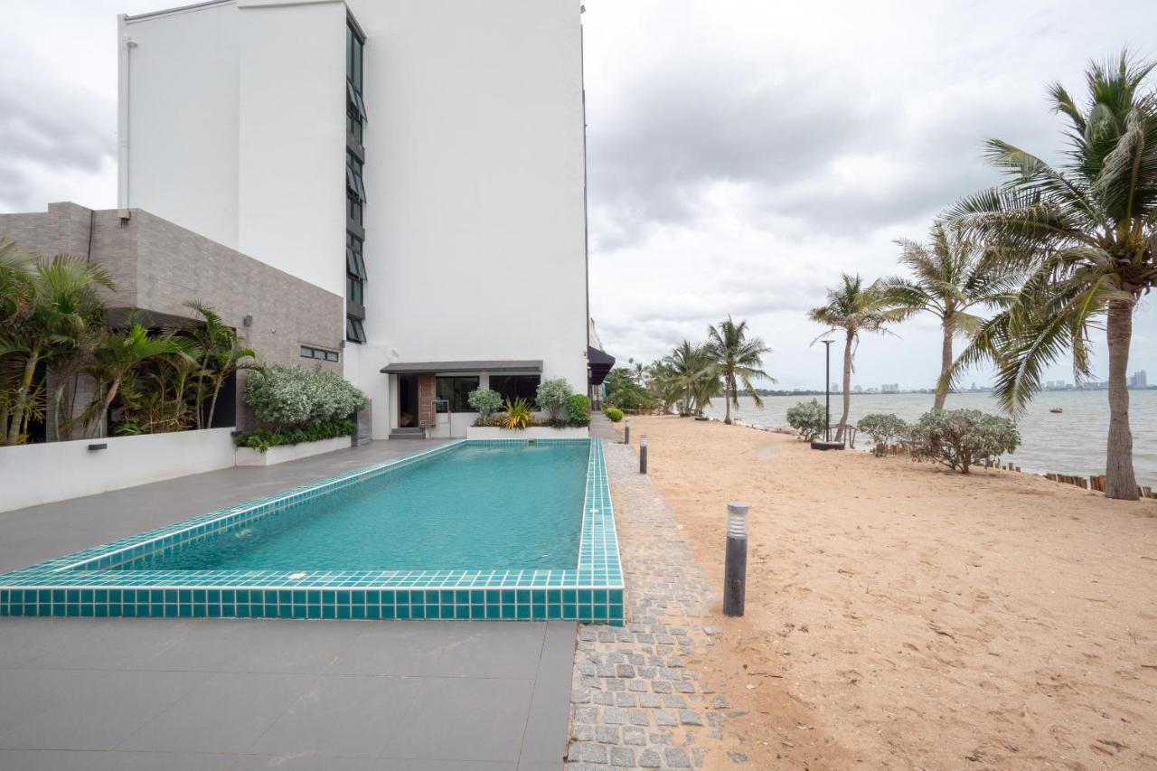 Capital O 1088 Golden Dragon Beach Resort Банг-Ламунг Экстерьер фото