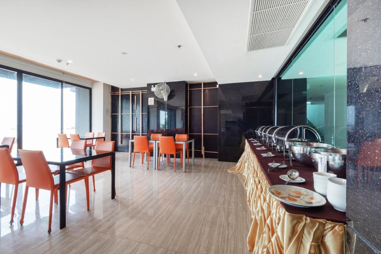 Capital O 1088 Golden Dragon Beach Resort Банг-Ламунг Экстерьер фото
