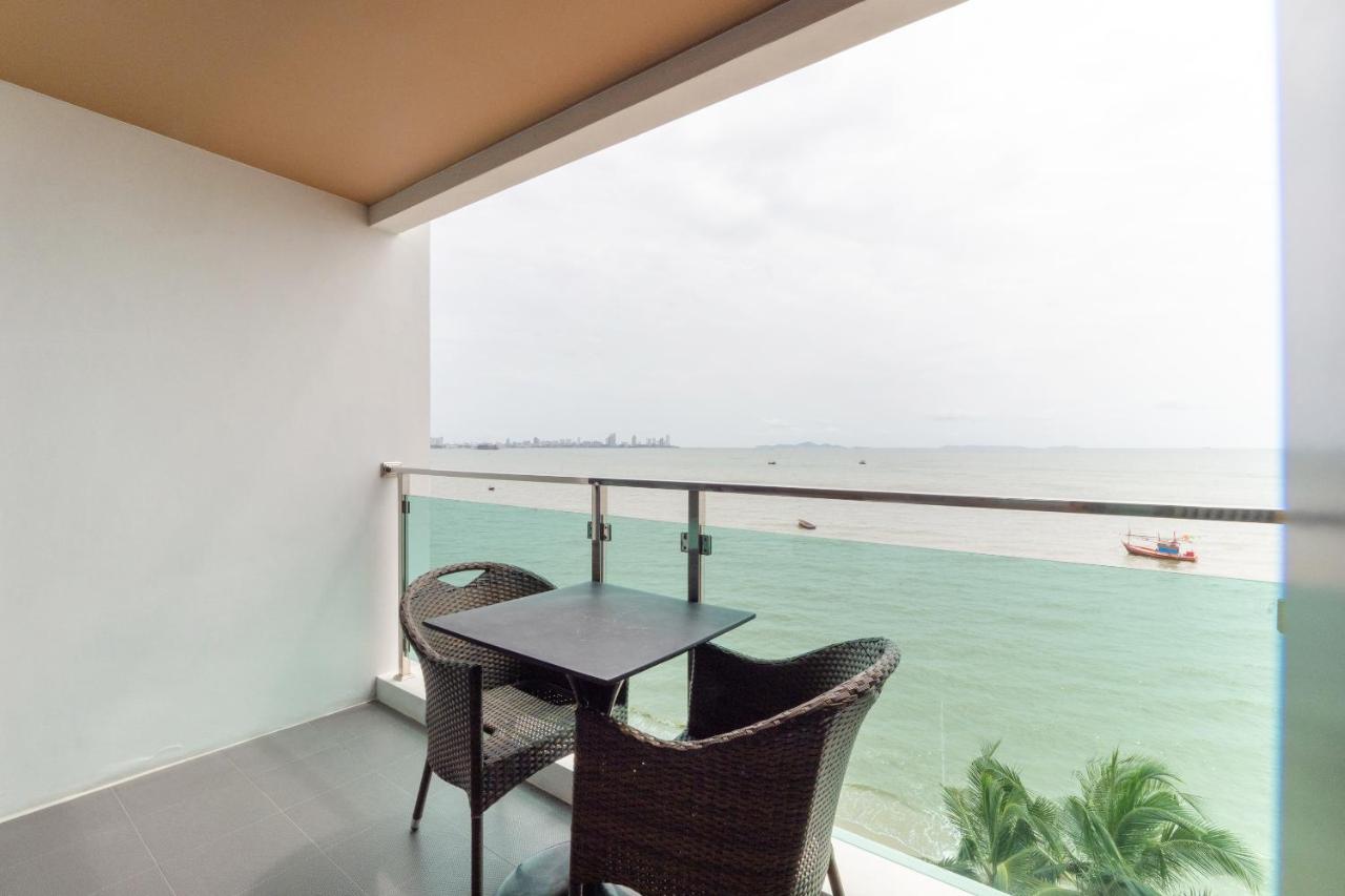 Capital O 1088 Golden Dragon Beach Resort Банг-Ламунг Экстерьер фото